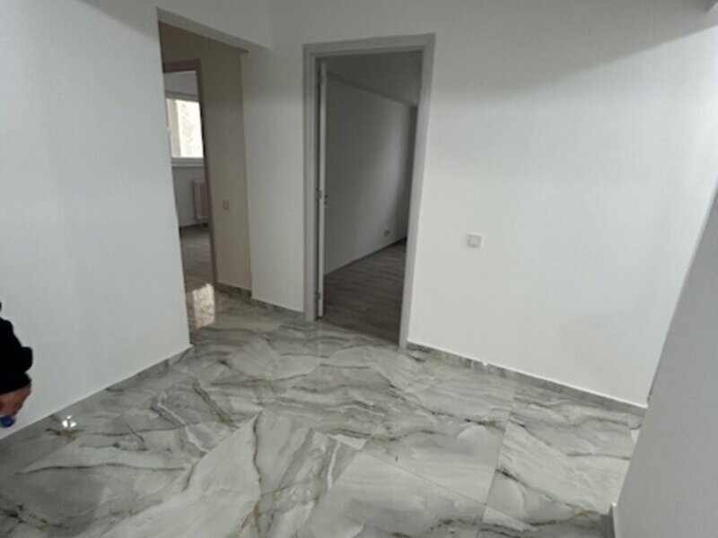 Rahova Ap 4 camere stradal 2 bai 2 balcoane, 20 de min piata Unirii!!